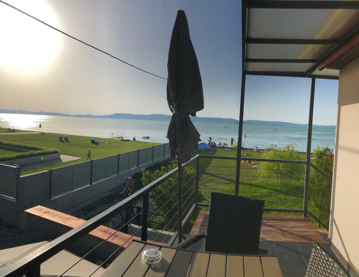 Hullam Apartman Balatonlelle Extérieur photo